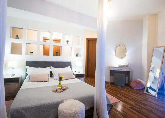 Villa Marena With Extraordinary Views